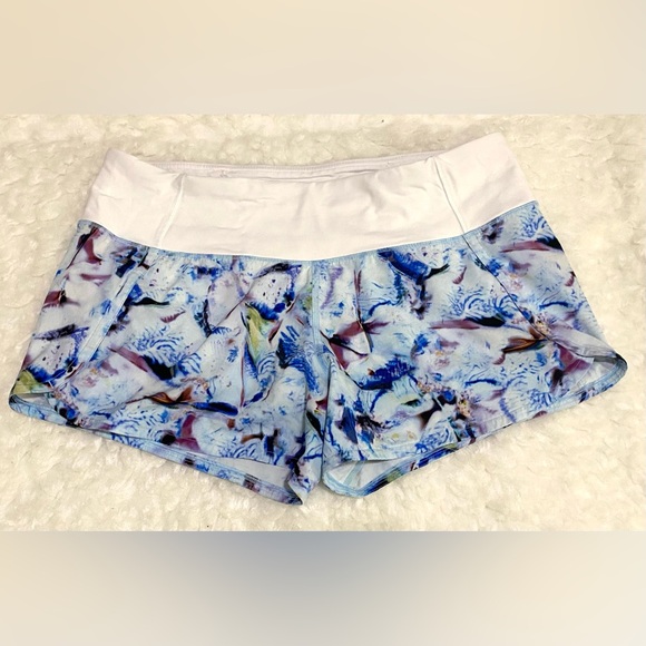 lululemon athletica Pants - Lululemon Womens 8 Blue Marble Pattern Lined Low Rise 4” Speed Up Shorts